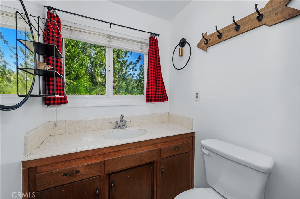 27558 West Shore Road Property Photo 38