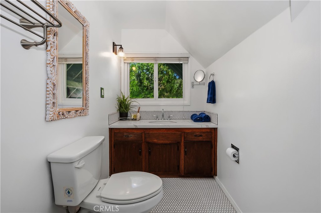 27558 West Shore Road Property Photo 39