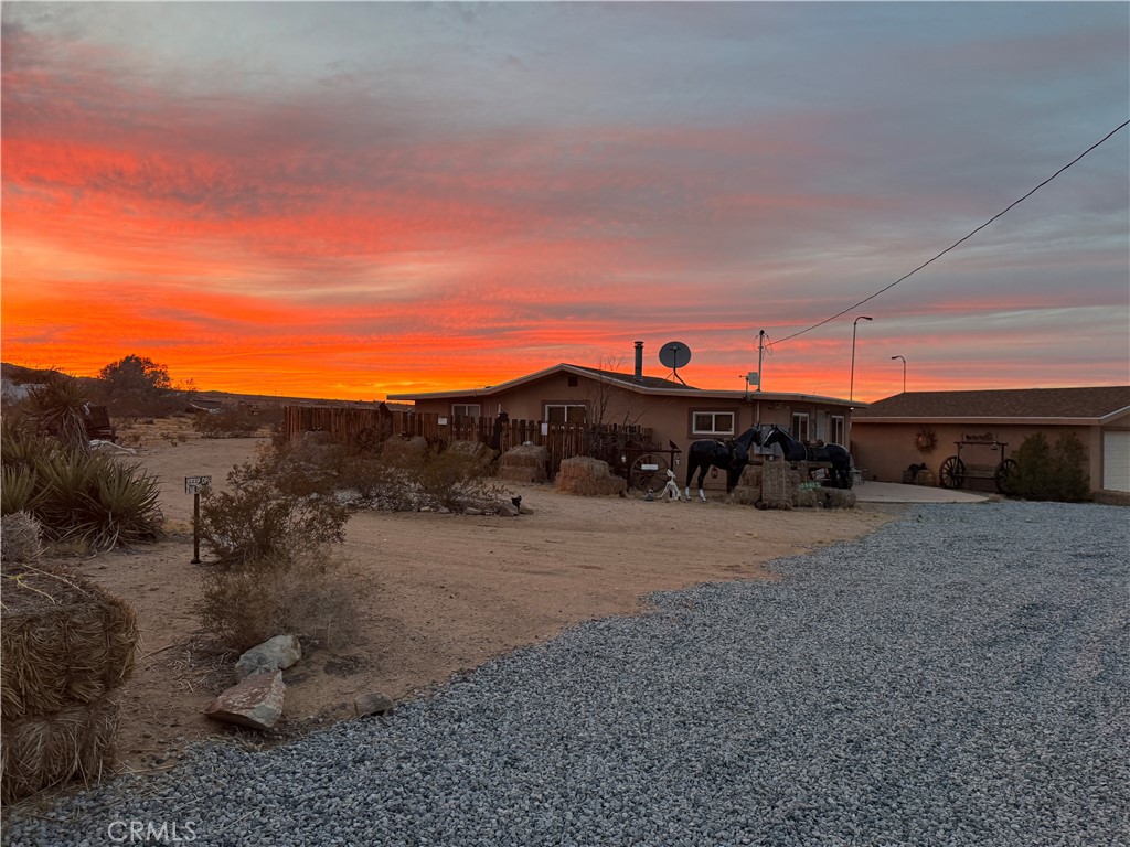 1910 Artesia Avenue Property Photo 1