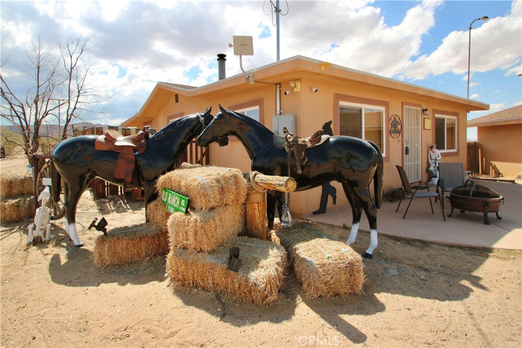 1910 Artesia Avenue Property Photo 12
