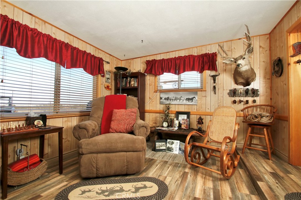 1910 Artesia Avenue Property Photo 21