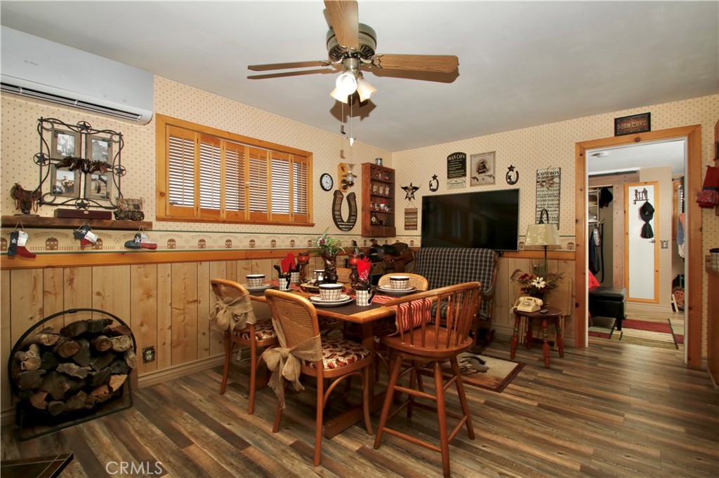 1910 Artesia Avenue Property Photo 22
