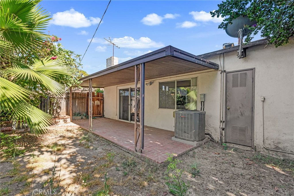 2011 W Katella Property Photo 33