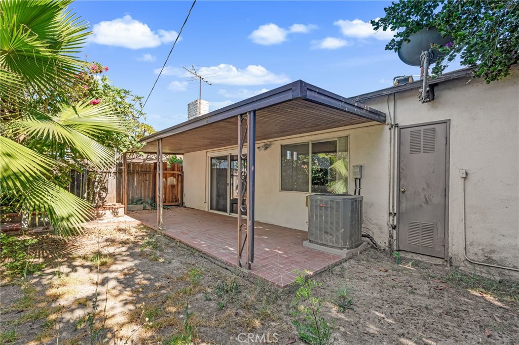 2011 W Katella Property Photo 33
