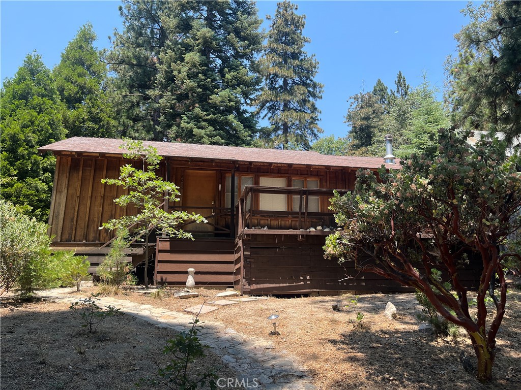6020 Lake Property Photo 1