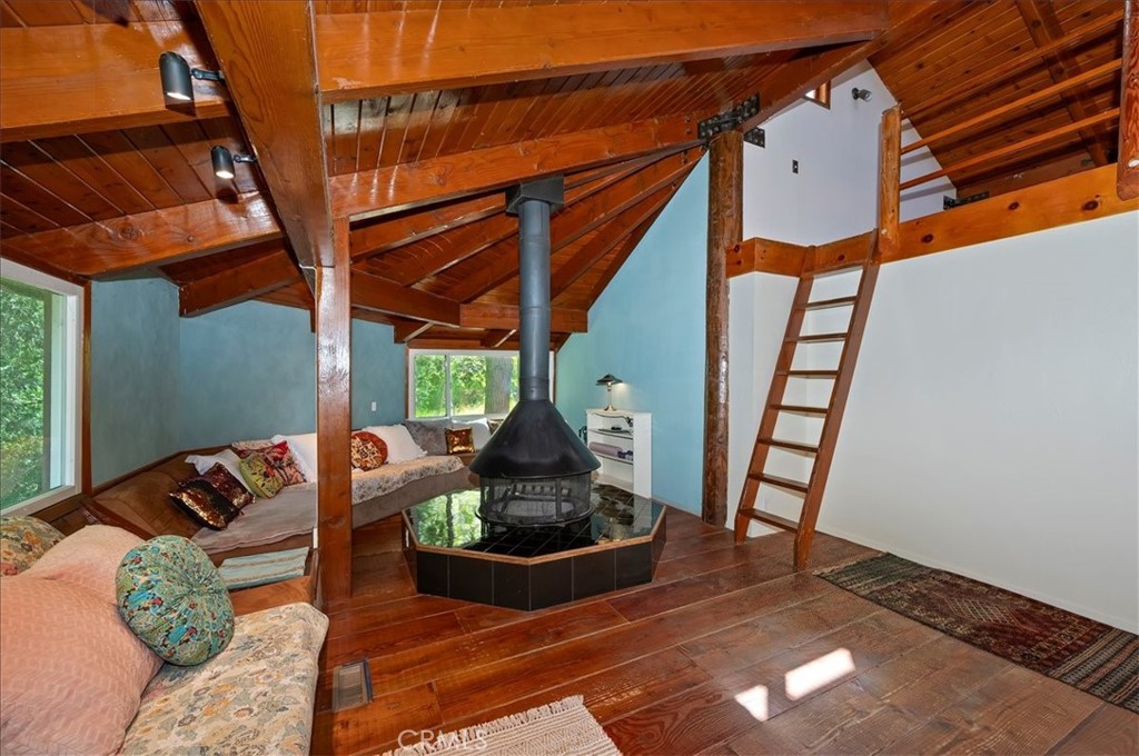 23228 Brookside Property Photo 8
