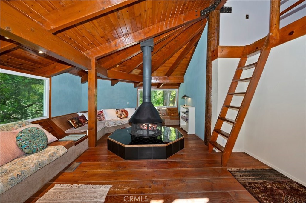 23228 Brookside Property Photo 10