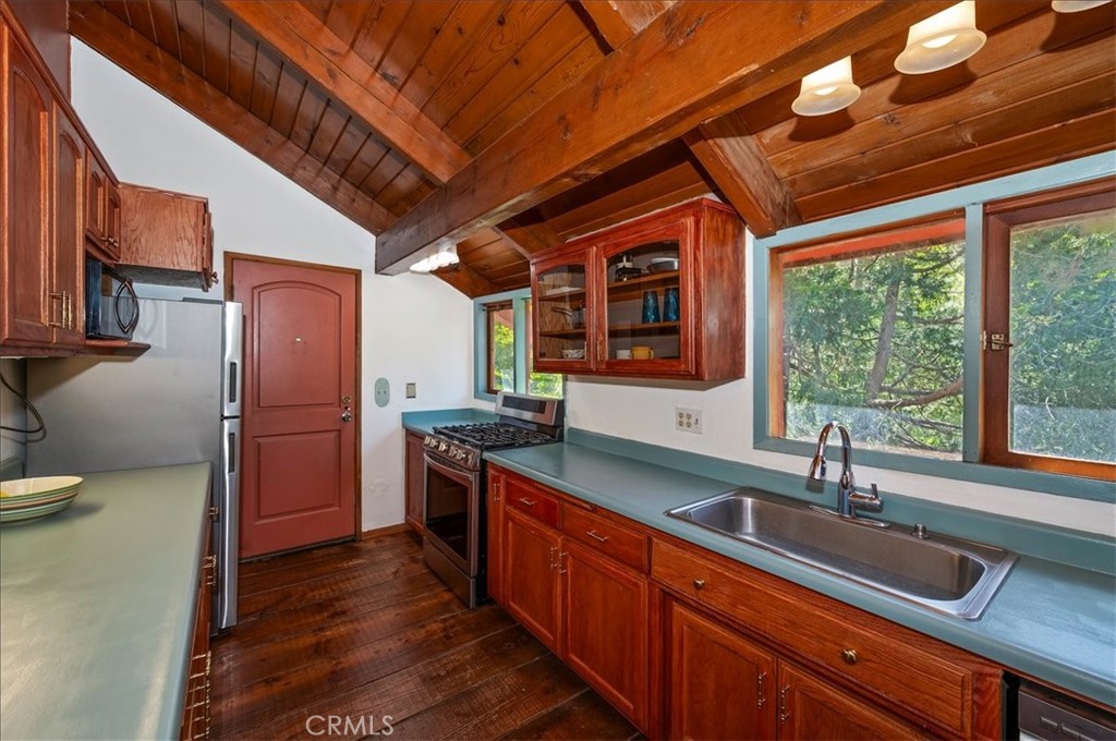 23228 Brookside Property Photo 15