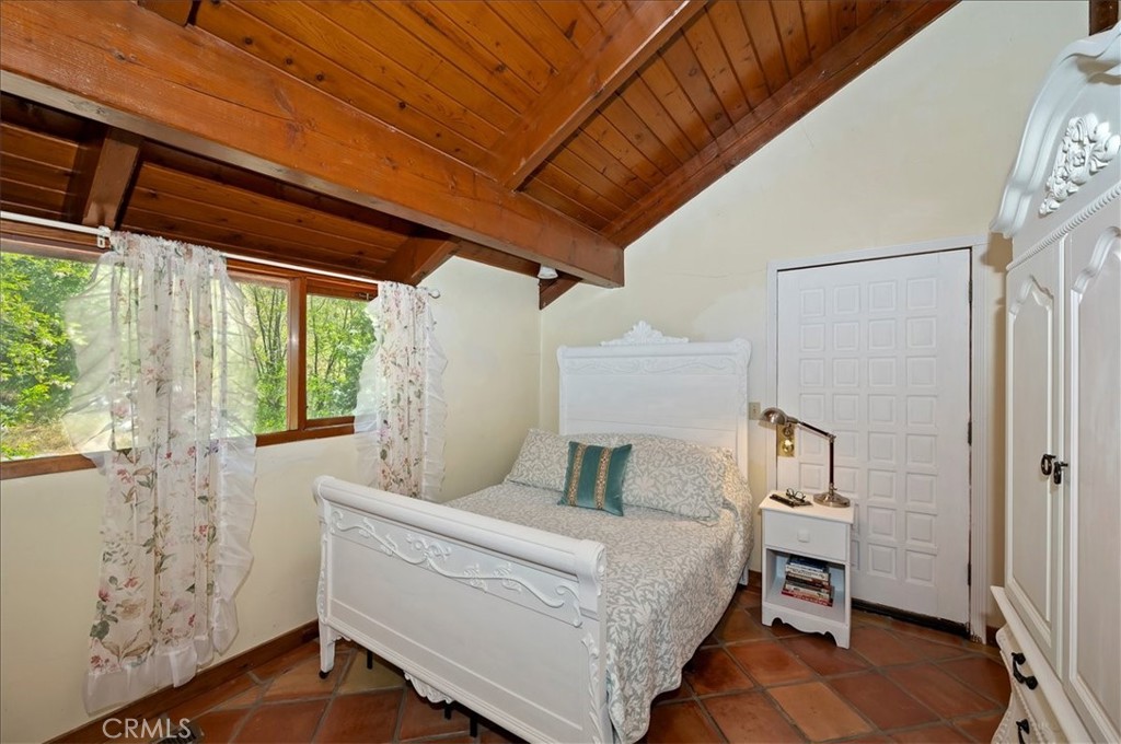 23228 Brookside Property Photo 19