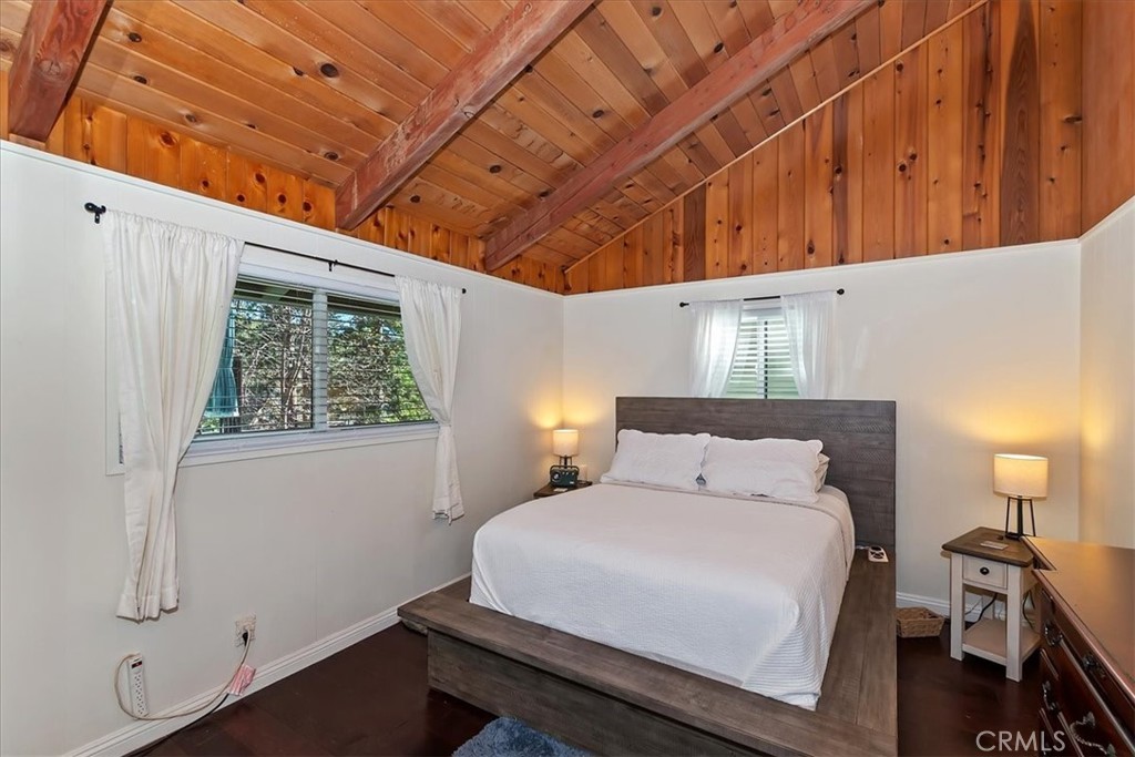 2452 Spring Property Photo 17