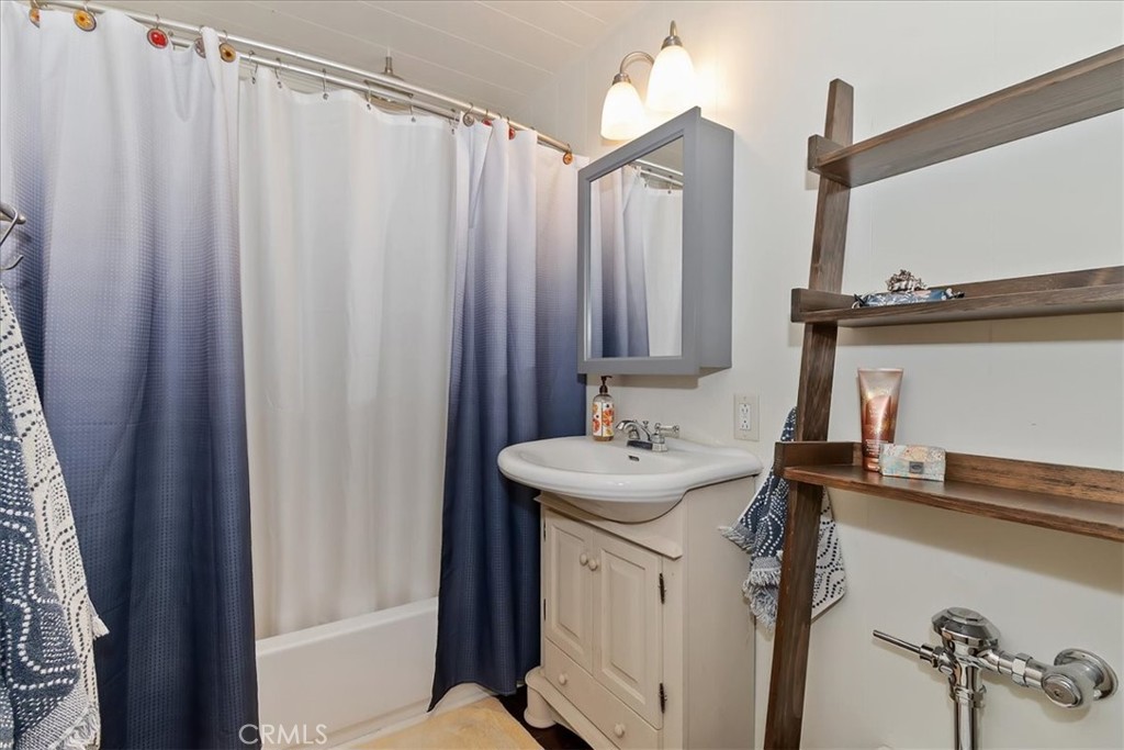 2452 Spring Property Photo 20
