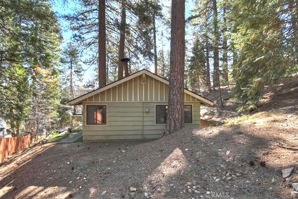 2452 Spring Property Photo 28