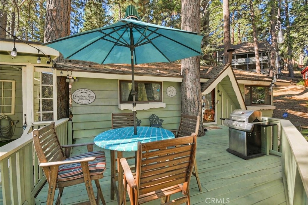 2452 Spring Property Photo 33
