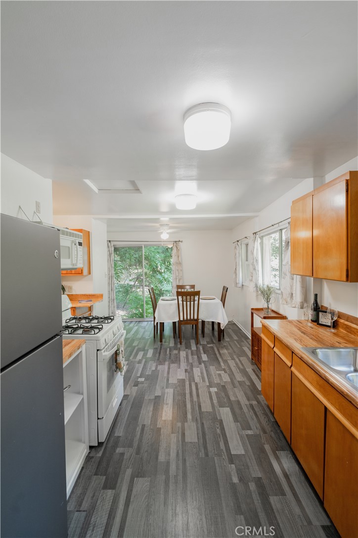 13992 Irving Lane Property Photo 10