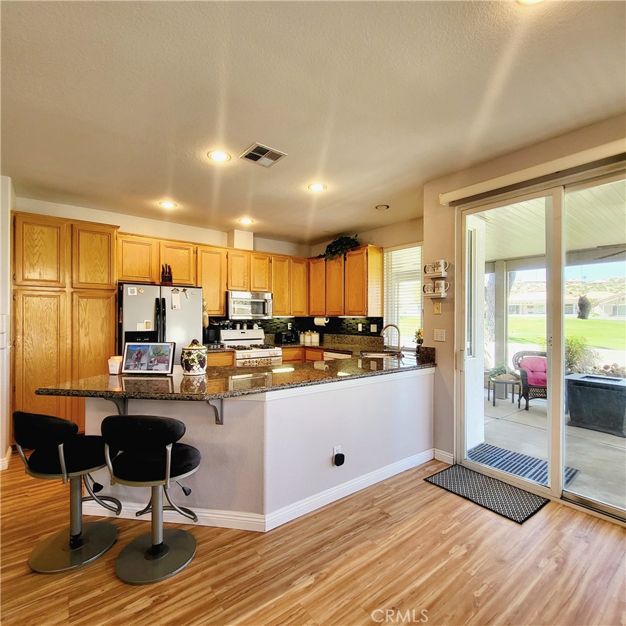 1725 Fairway Oaks Property Photo 12