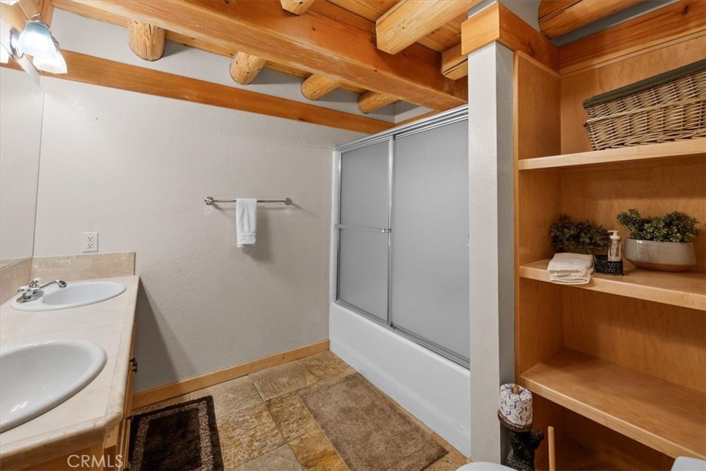 42133 Brownie Property Photo 32