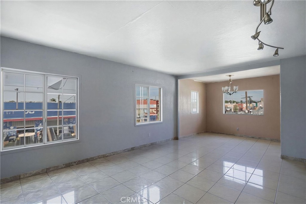 7916 S Central Property Photo 16