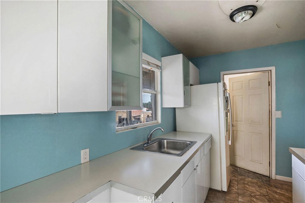7916 S Central Property Photo 20
