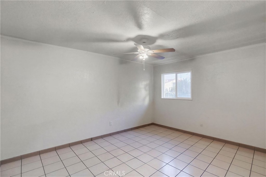 7916 S Central Property Photo 23