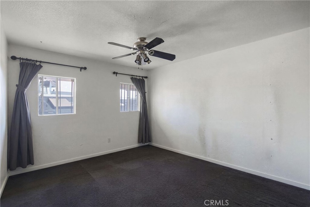 7916 S Central Property Photo 26
