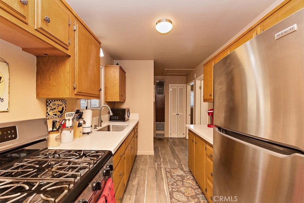 861 Kern Avenue Property Photo 7