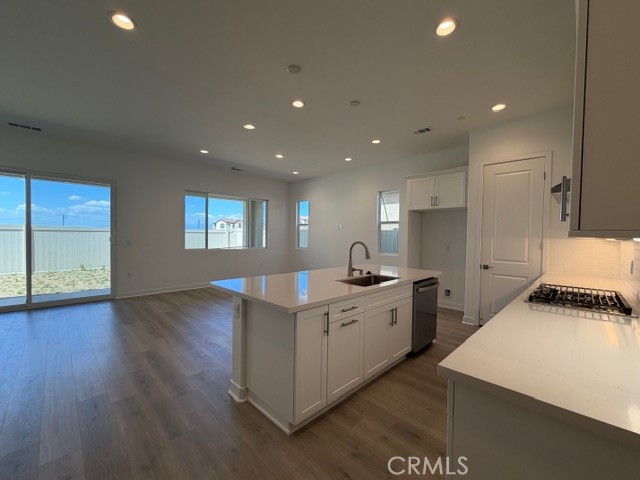 3714 Leafgreen Road Property Photo 3