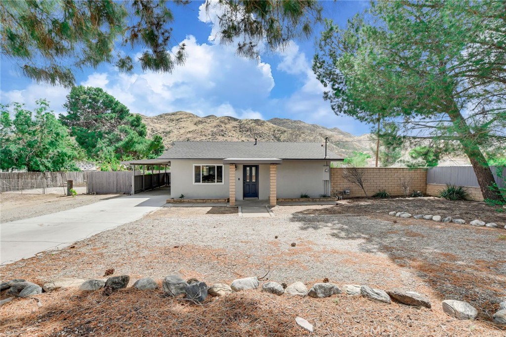 582 Wesley Property Photo 5