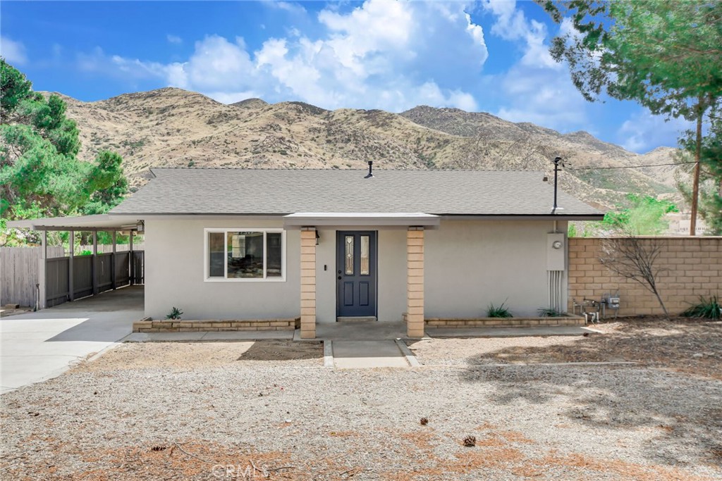 582 Wesley Property Photo 8