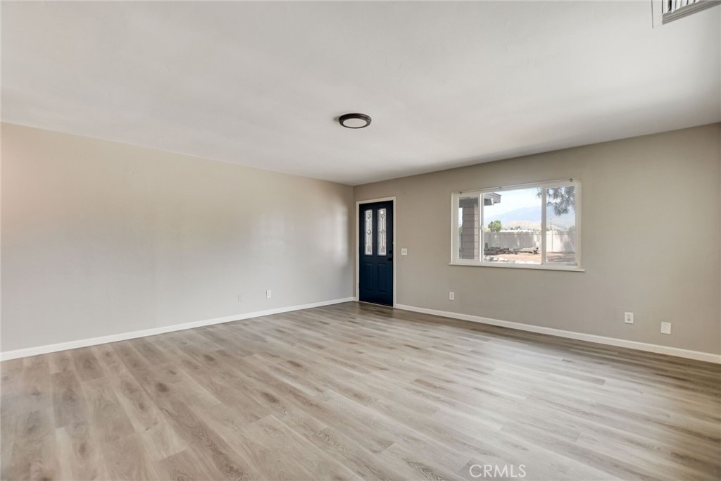 582 Wesley Property Photo 13