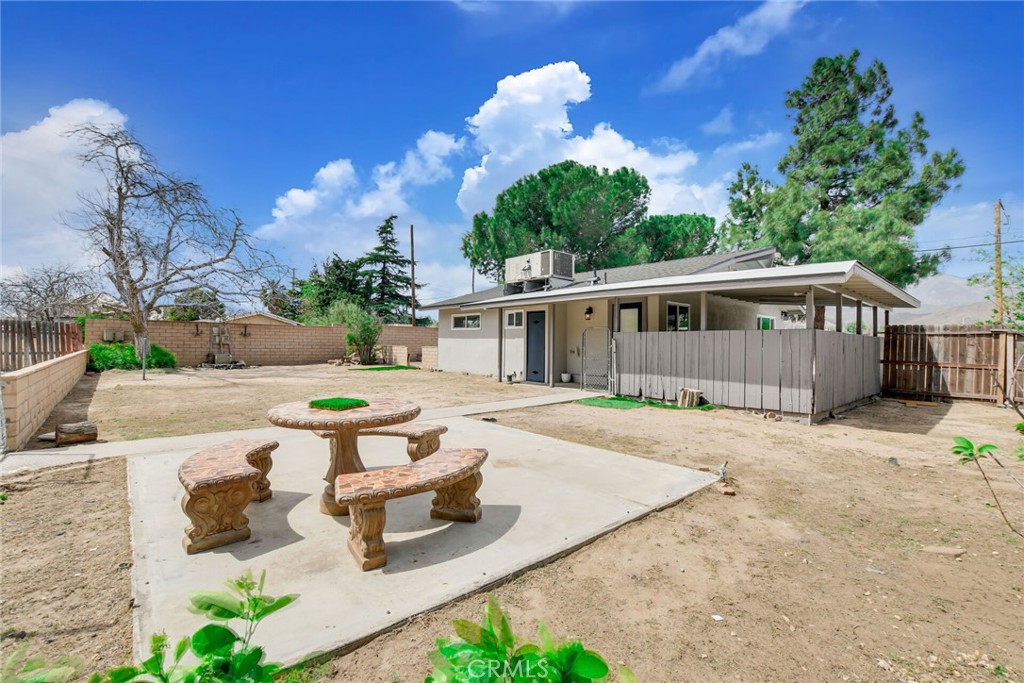 582 Wesley Property Photo 29