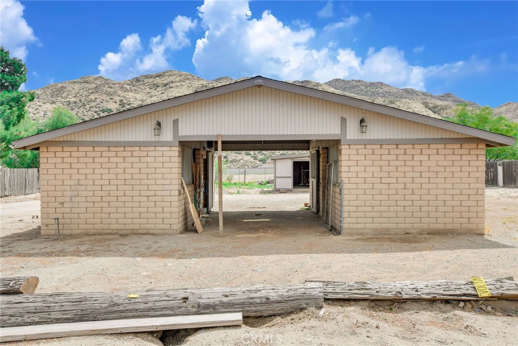 582 Wesley Property Photo 31