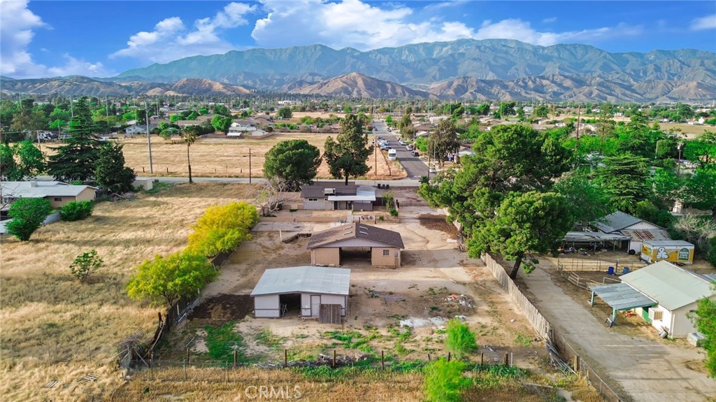 582 Wesley Property Photo 42