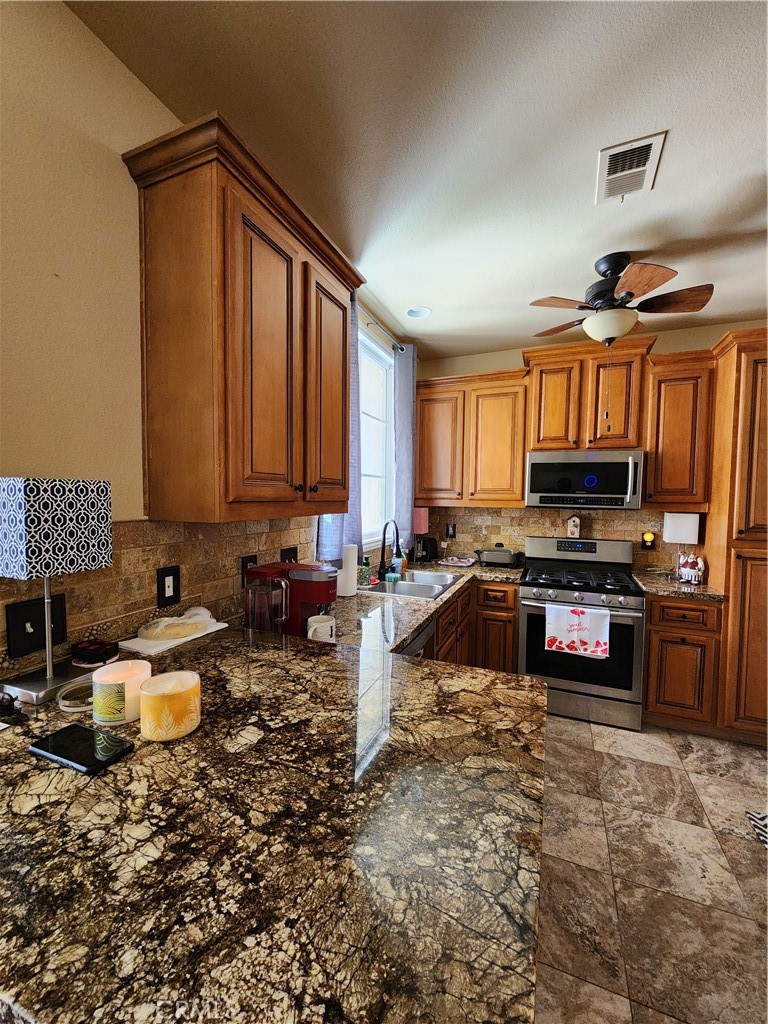 79338 Cool Reflection Property Photo 7