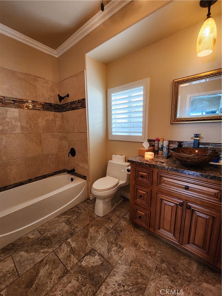79338 Cool Reflection Property Photo 17
