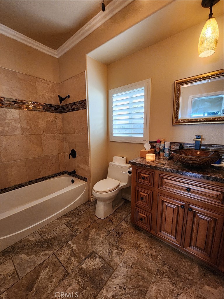 79338 Cool Reflection Property Photo 17