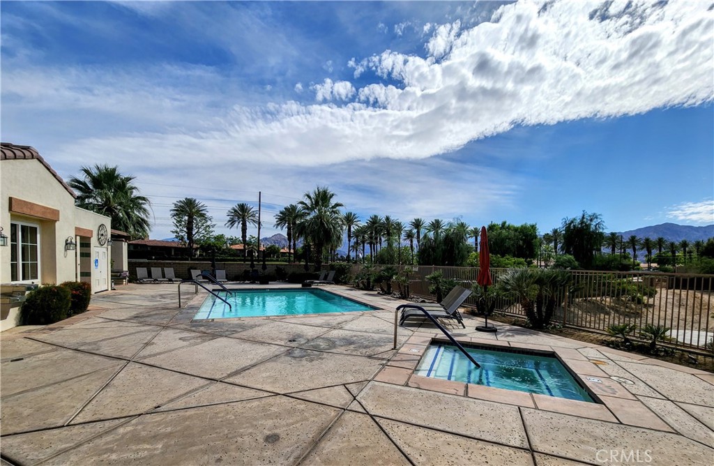 79338 Cool Reflection Property Photo 41