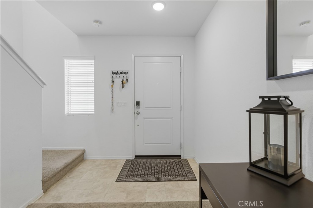32894 Crown Point Property Photo 4
