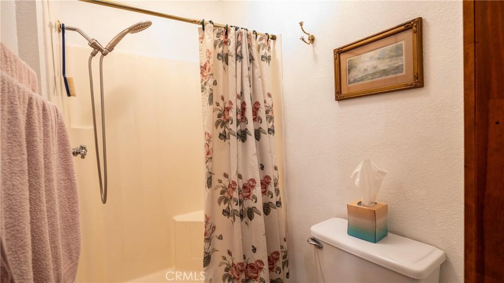 24083 Cresta Drive Property Photo 23
