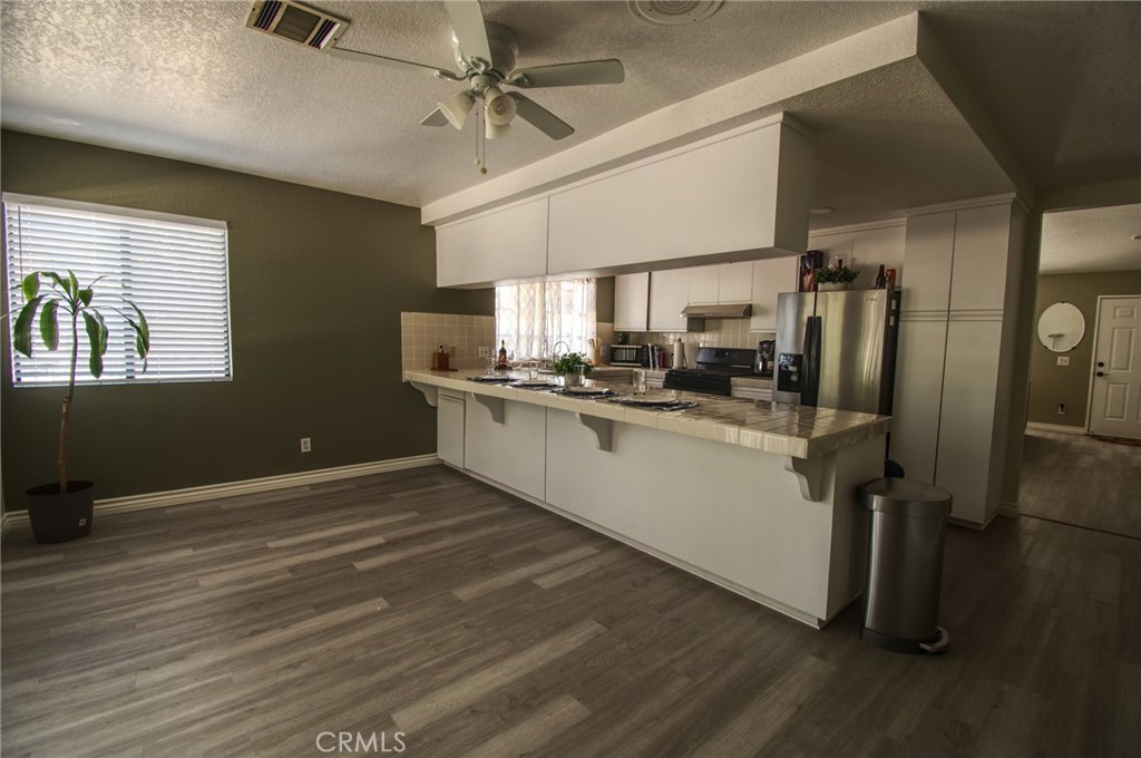 9839 9839 Warwick Dr Property Photo 10
