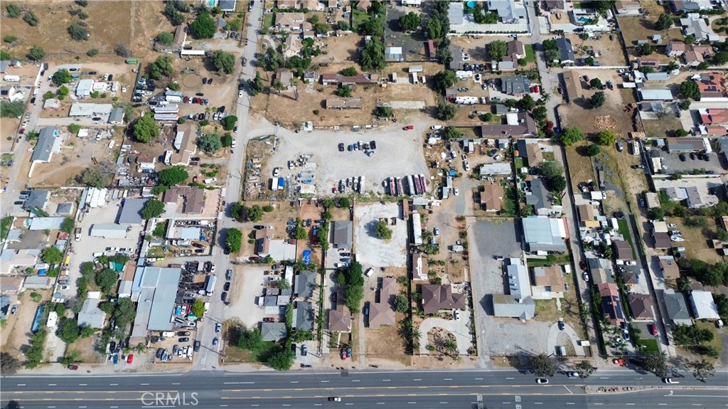 4118 Vernon Property Photo 12