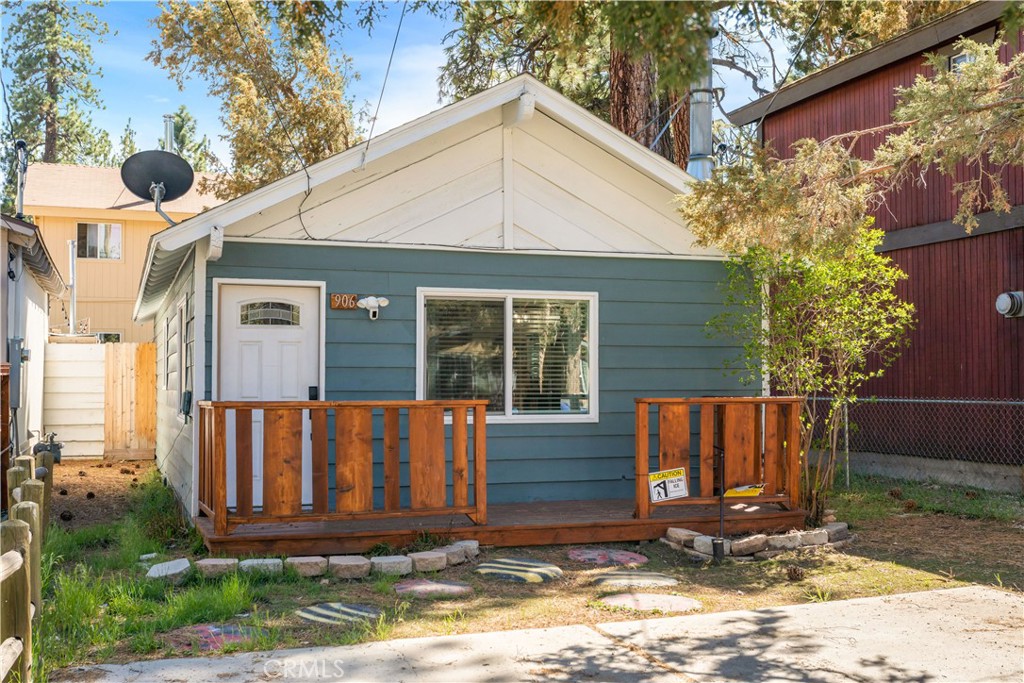 906 W Aeroplane Property Photo 1