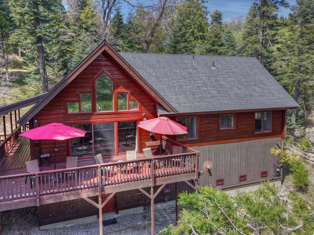 116 E Property Photo 4