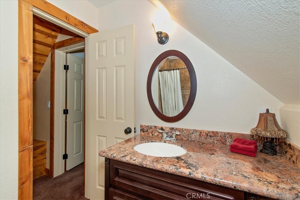 116 E Property Photo 33