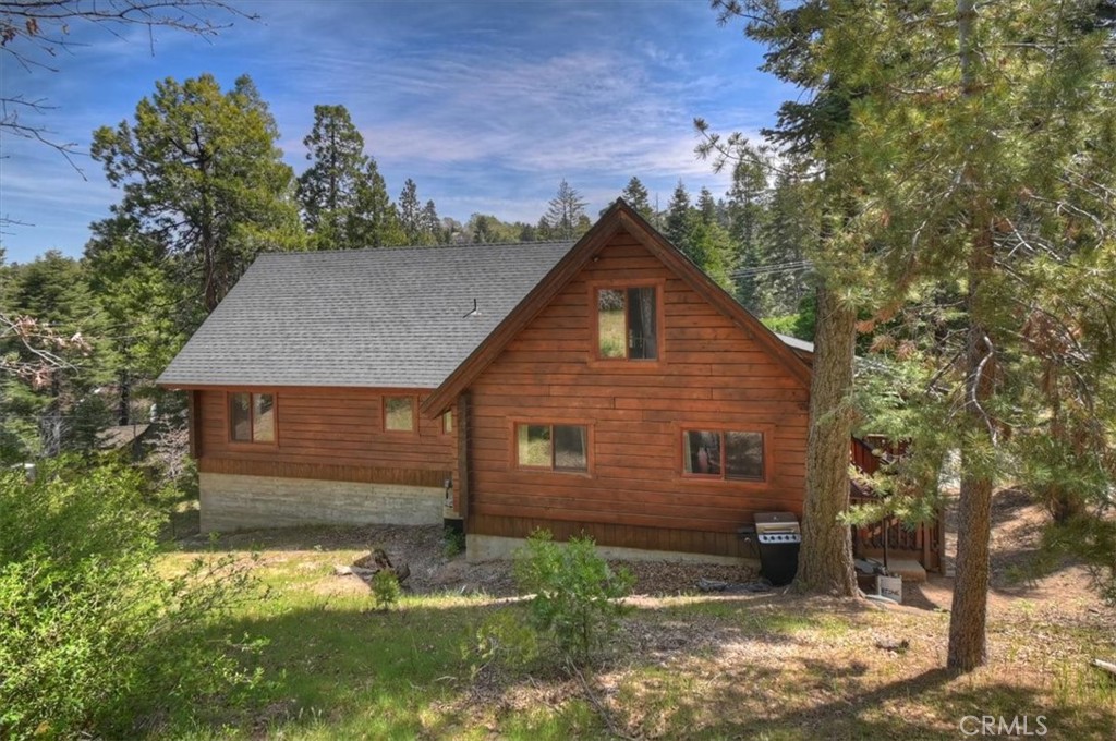 116 E Property Photo 39