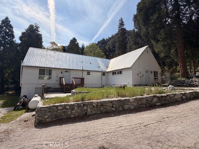 41266 Valley Of The Falls Property Photo 2