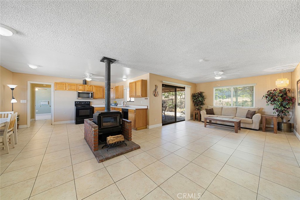 22411 Roundup Property Photo 9
