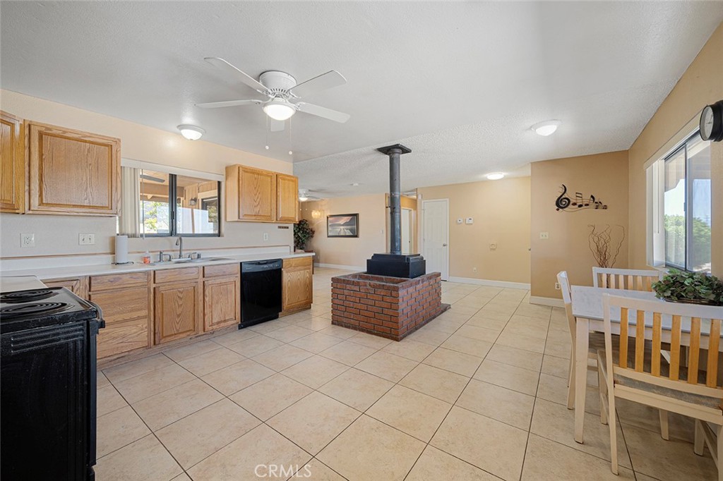 22411 Roundup Property Photo 16