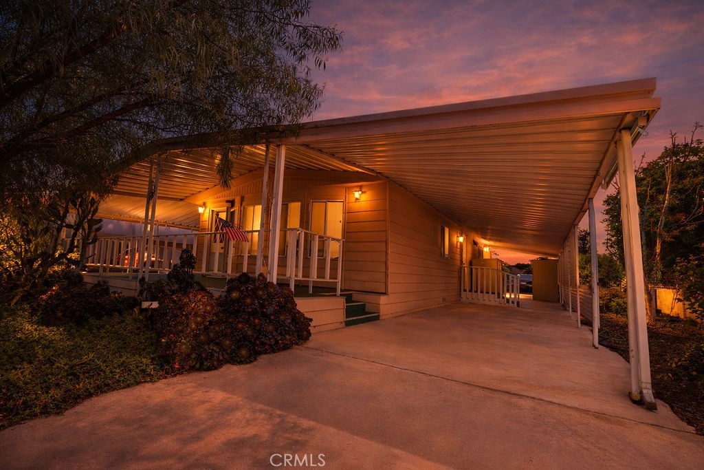 282 N La Paloma Property Photo 25