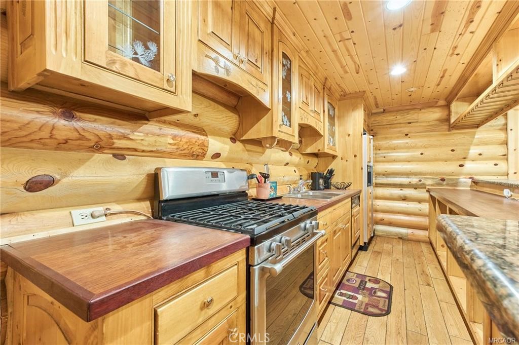 739 N Star Property Photo 40