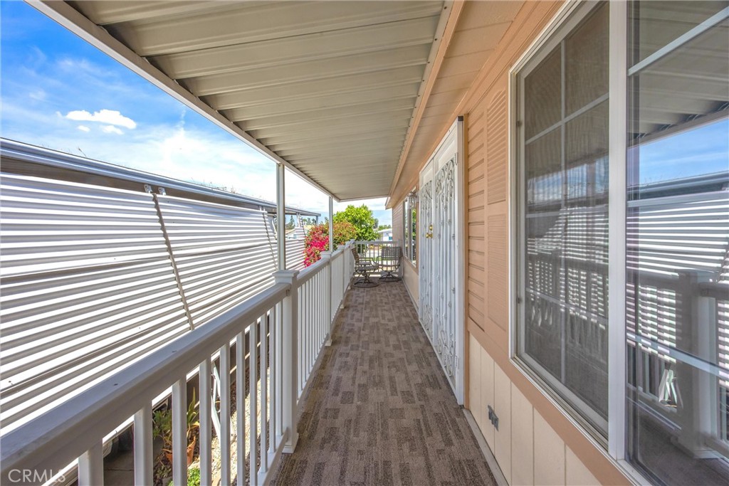 24414 University Ave 49 Property Photo 4